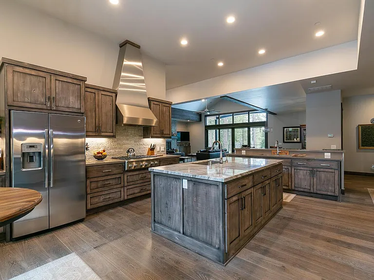 9265 Heartwood Dr — Photo 48