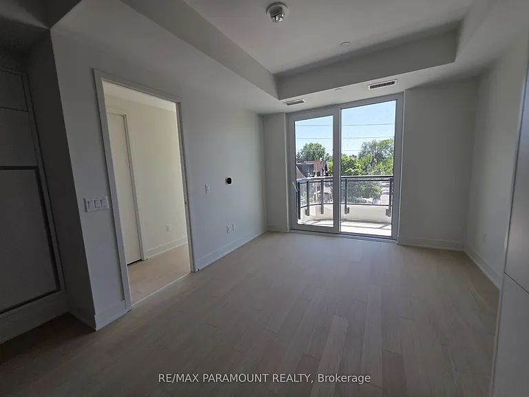 322 Dupont St #307 — Photo 10