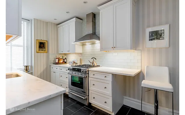 Sold by Douglas Elliman | media 6