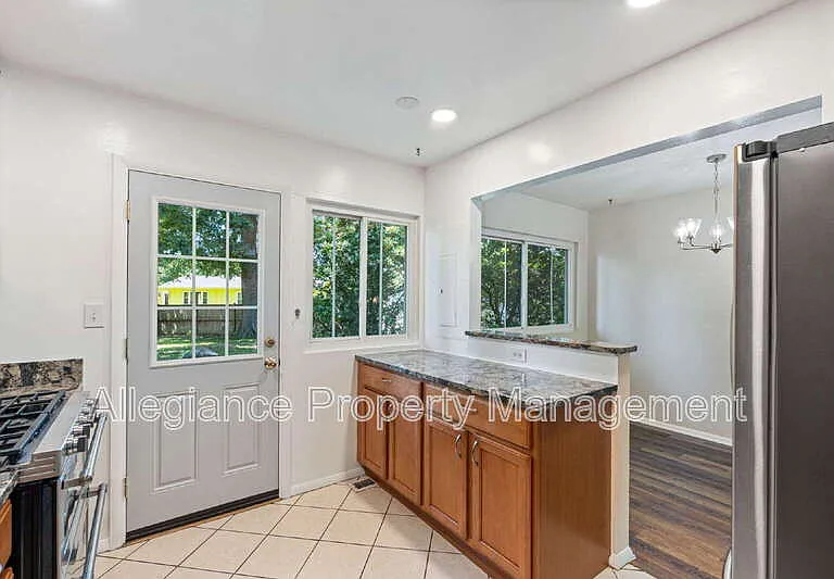 6610 Bowie Dr — Photo 13
