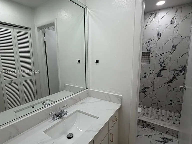 9503 SW 88th Ter #9503 — Photo 7
