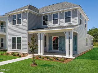 103 Everly Cir, Ocean Springs, MS 39564