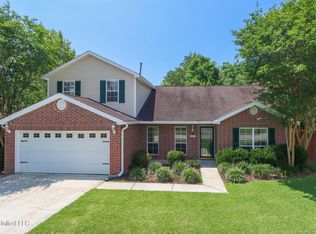 2077 Juniper Dr, Biloxi, MS 39532