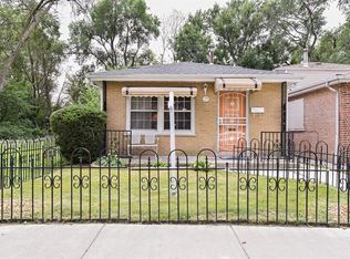 37 E 102nd St, Chicago, IL 60628