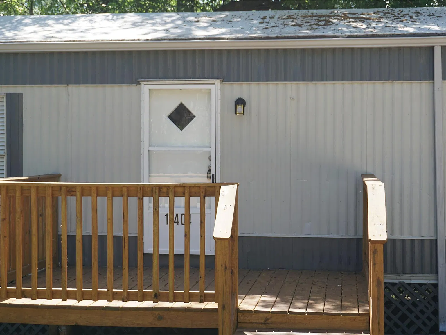 2 bed, 2.0 bath, 1140 sqft, $1,295 — Photo 2