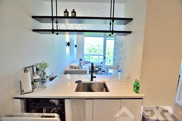 Rented by EXR | media 20