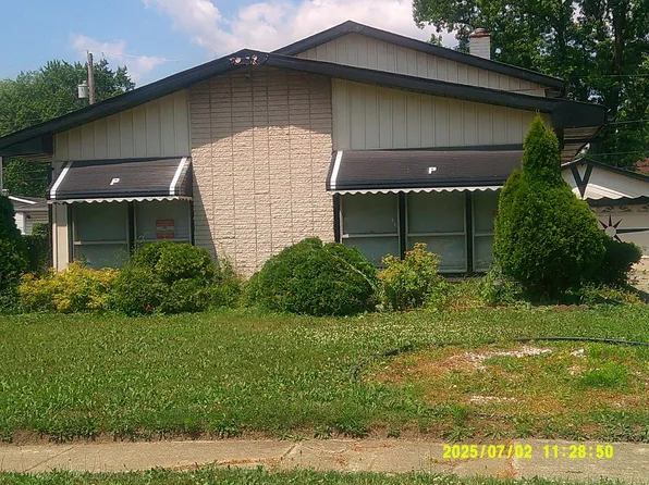 (undisclosed Address), Markham, IL 60428