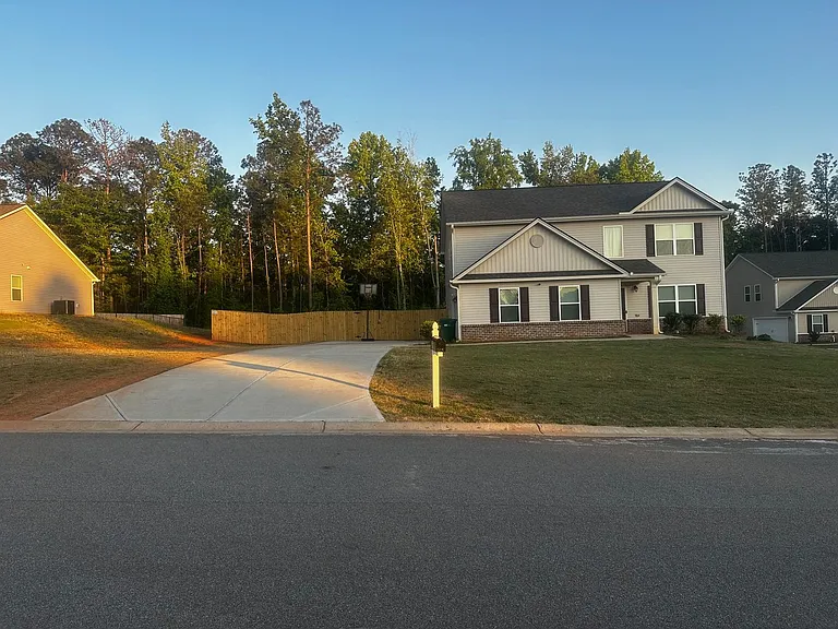 366 Riley Cir NW — Photo 4