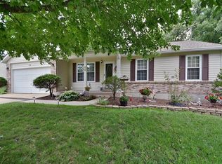 16 Redbud Dr, Warrenton, MO 63383