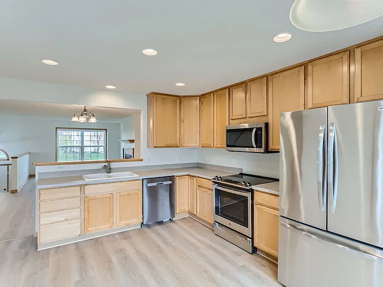 15150 Fanning Dr N — Photo 5