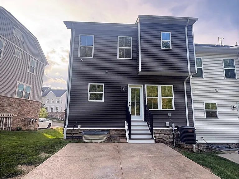 143 Moyer Hill Dr — Photo 24