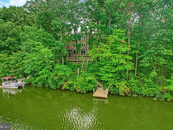 3rd image of 4840 Keswick Ct