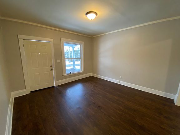 5th image of 409 11th St NW #409
