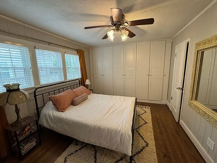 2602 Poincianna St SW — Photo 13
