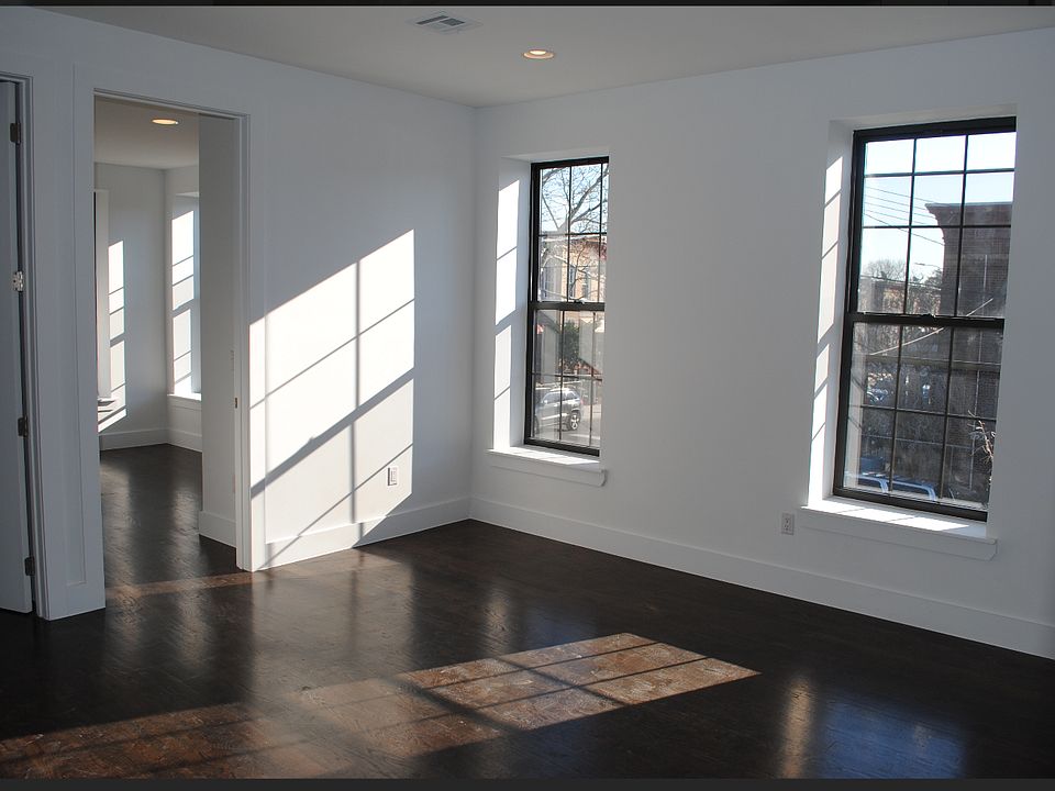 1st image of 3015 Tilden Ave