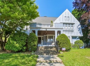 257 Fort Pleasant Ave, Springfield, MA 01108