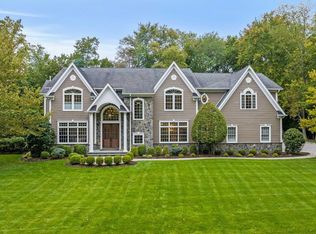 4 Heritage Rd, Old Tappan, NJ 07675