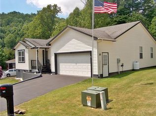 165 Pinellas Ln, Waynesville, NC 28785