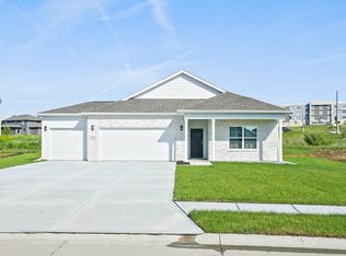 4518 Leawood Dr, Bellevue, NE 68133