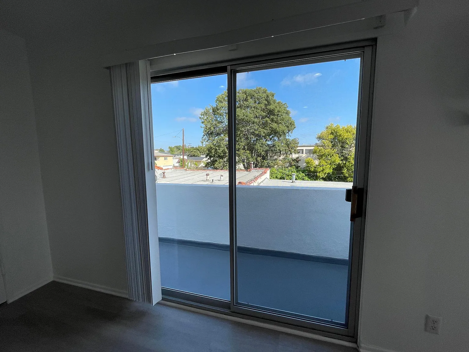 2 bed, 1000 sqft, $3,250 — Photo 4