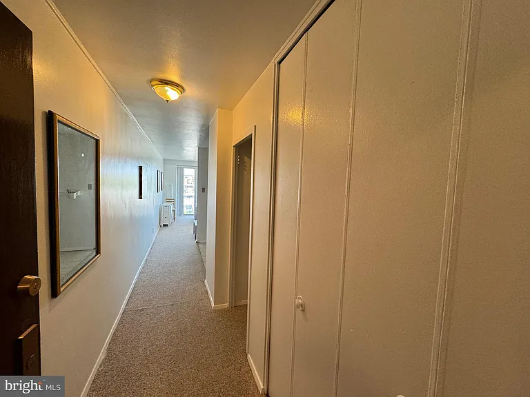 1435 4th St SW #B602 — Photo 8