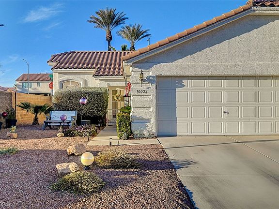 2nd image of 10022 Catalina Canyon Ave