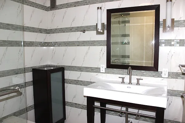 Rented by MNS | media 3