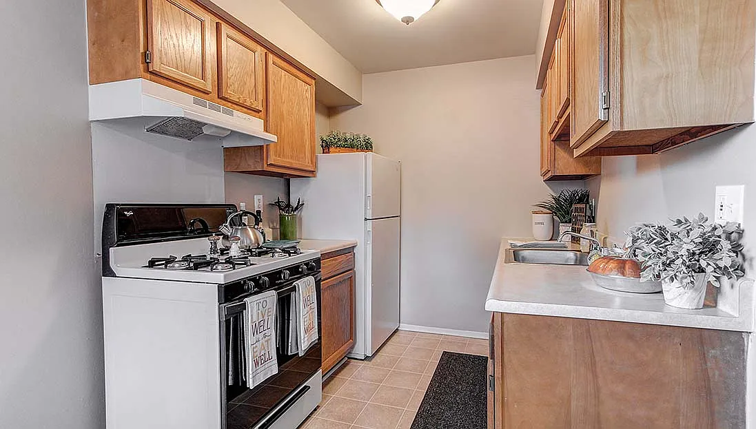 The Hamptons of Brownstown Apartments — Photo 3