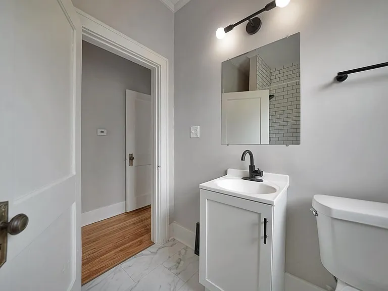 3260 Hitchcock St — Photo 16