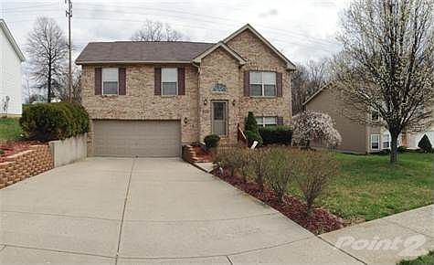 Stop the car - this is the homefor you!  Immaculate, full brick front bi-level home, minutes off I-75.