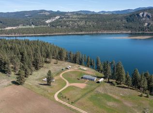 2062 Eagles Cove Way, Kettle Falls, WA 99141