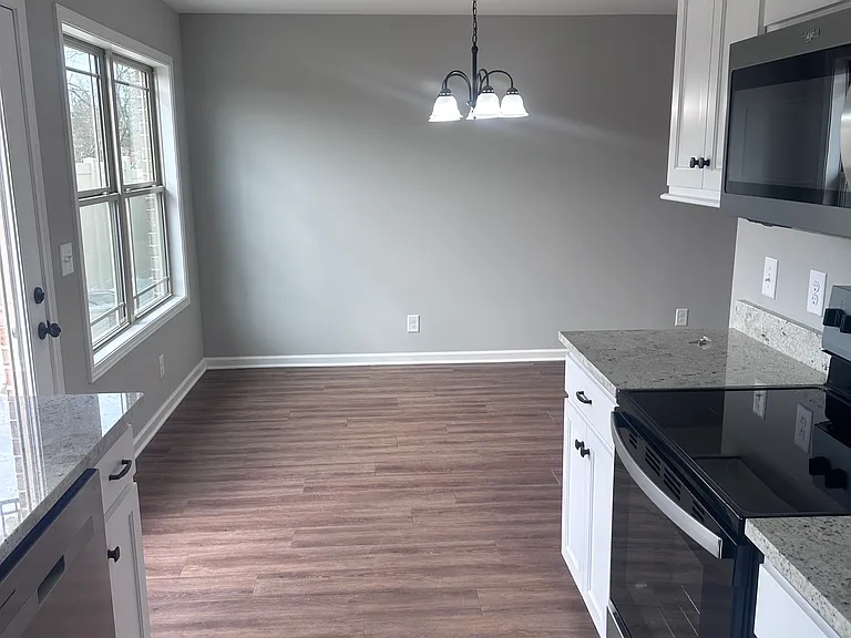 1505 Green Ln #B — Photo 4