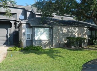 210 Oak St #1101, Rockport, TX 78382
