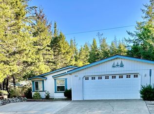 402 Sherwood Loop, Florence, OR 97439