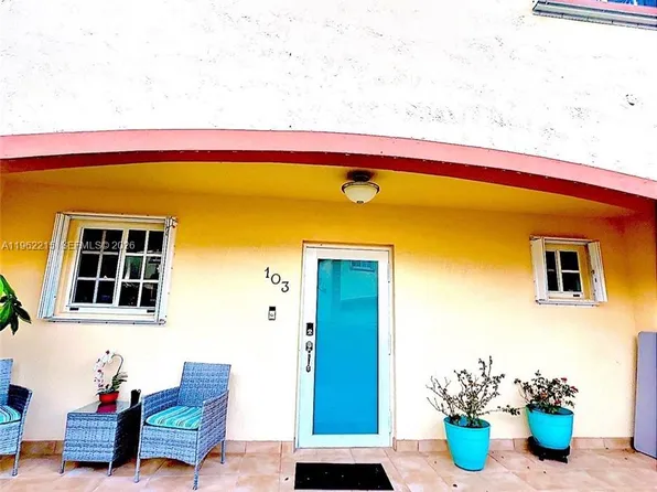 6761 NW 182nd St APT 103, Hialeah, FL 33015