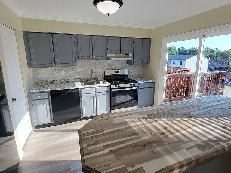 26 Sylvan Park Ct — Photo 6
