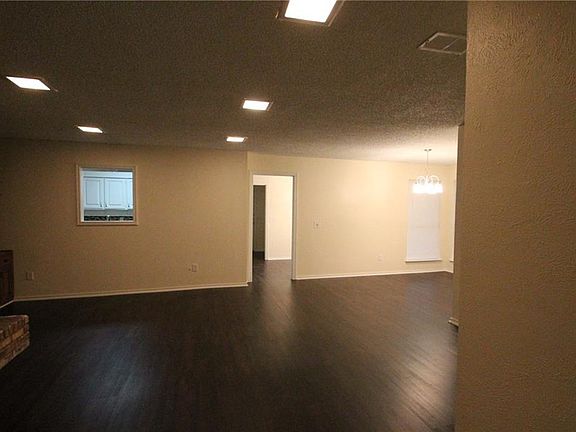 2nd image of 3350 Lanarc Dr