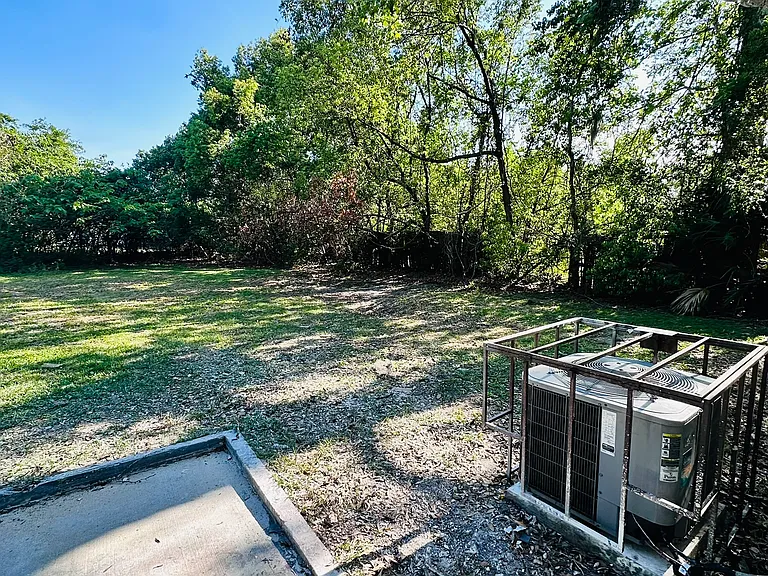 6650 Pinnochio Dr — Photo 3