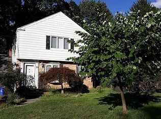 11 Downey Dr, Tenafly, NJ 07670