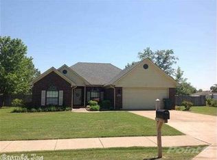 4925 Tyler St, Conway, AR 72034