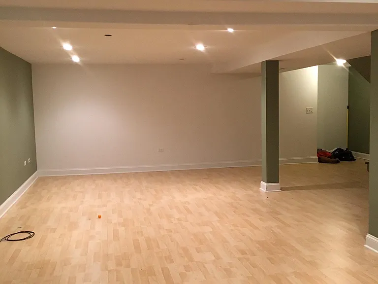 6517 W Belle Plaine Ave — Photo 20