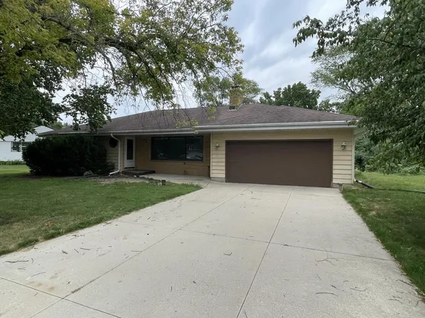 5192 South Froemming DRIVE, Hales Corners, WI 53130