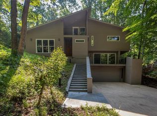 1362 Brookwood Dr, High Point, NC 27262