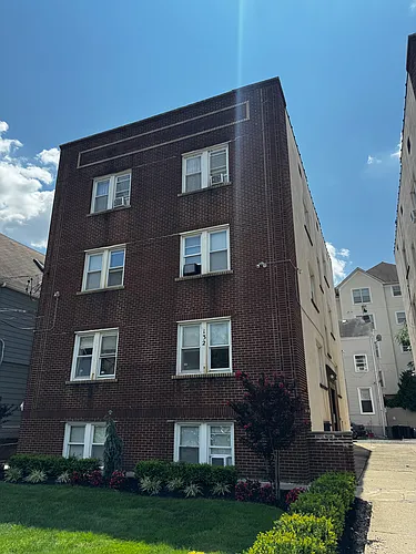 132-136 Elm Ave #6 Photo 1