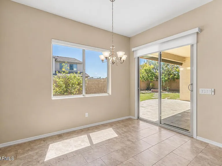 2827 E Muirfield St — Photo 17