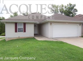 3652 S Juniper Ave, Springfield, MO 65804
