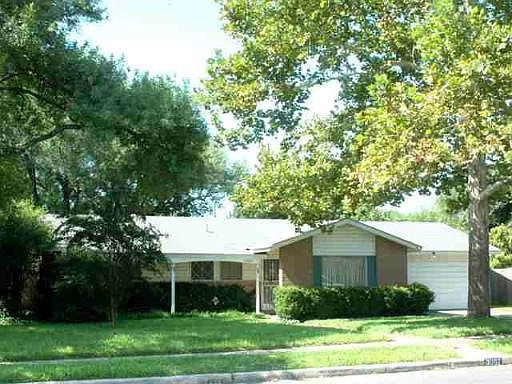 1st image of 3002 BRIARFIELD BLVD