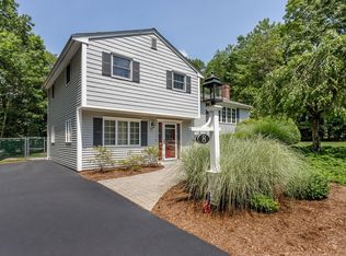 8 Walnut St, Foxboro, MA 02035