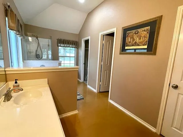 1604 Canyon Oak — Photo 28