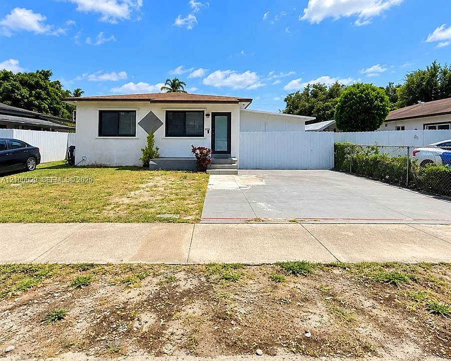 3080 NW 48th Ter